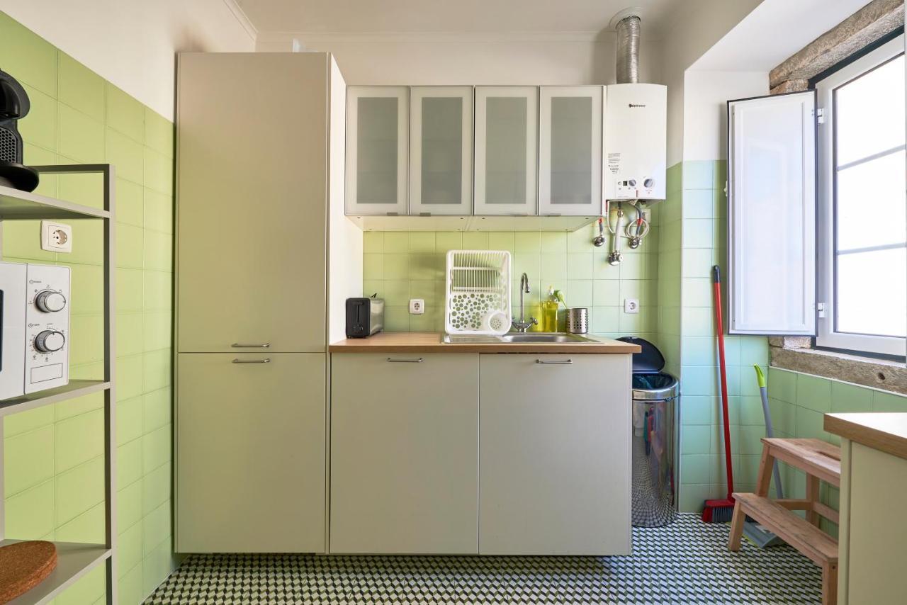 Elegant Riverview Apartment In Historical Lisbon Exterior photo